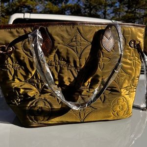 Olive purse, brand new, designer look a like